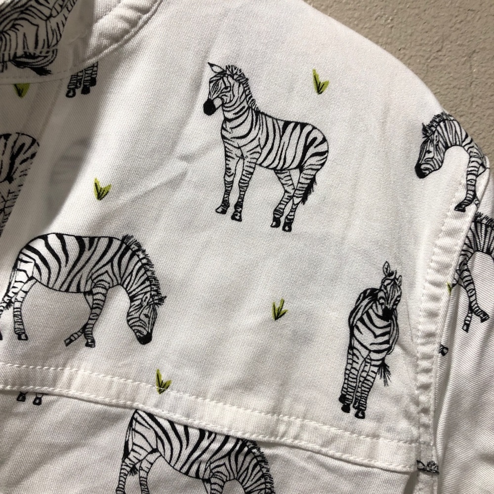{Torrid} NWT Harper Zebra Challis Pullover Blouse - Picture 6 of 9